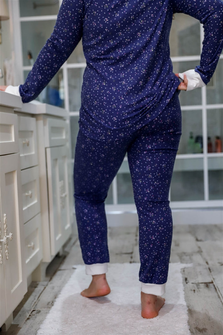 Junior Plus Size Navy Floral Print Long Sleeve Crewneck & Sweatpants Set